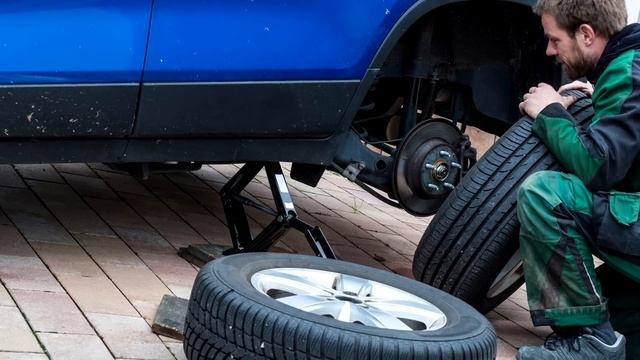 Автомобиль ГАЗ 22 Волга на котором ездили чекисты и артисты смотреть онлайн