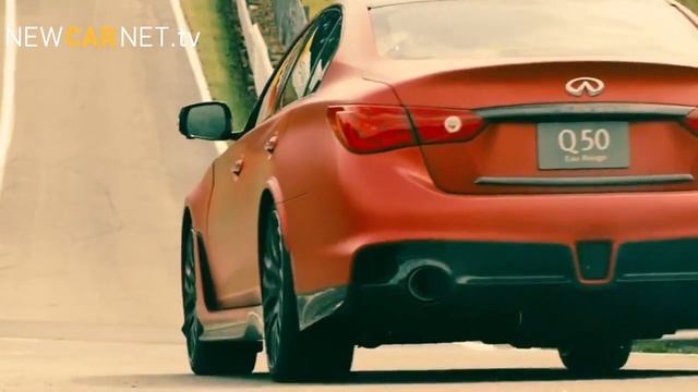 Vettel tackles Spa in Infiniti Q50 Eau Rouge смотреть онлайн
