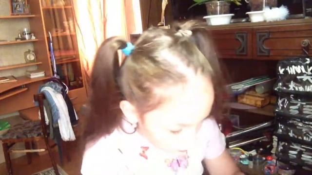 Миникюр  плюс прическа