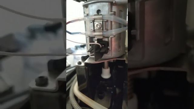 кофемашина krups.ошибка:вилка и 2 стрелки. смотреть онлайн