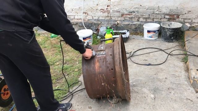 Мангал из металлолома. Grill from an old disc from a tractor. смотреть онлайн