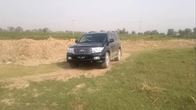 Toyota Land Cruiser 200 2010