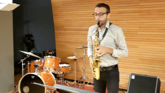 Astor Piazzolla Tango Etude No. 6 for saxophone, David Hernando Vitores смотреть онлайн