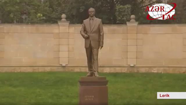 Lerikdə ümummilli lider Heydər Əliyevin abidəsini ziyarət смотреть онлайн