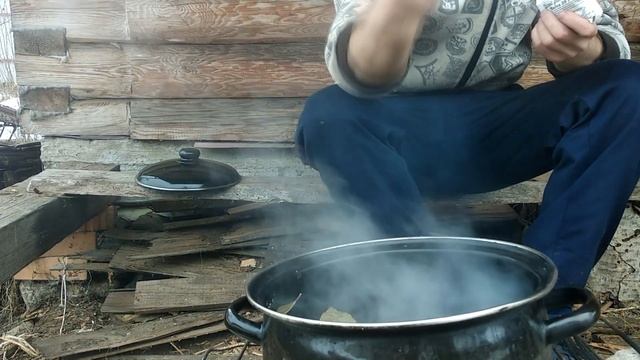 Как готовить уху с речной рыбы смотреть онлайн