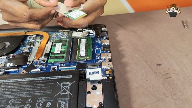 Dell Inspiron 3593 RAM Upgrade to 20GB, SSD Upgrade Disassembly смотреть онлайн