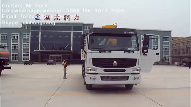 sinotruk howo crane truck lorry with crane 5t Cell/whatsapp/wechat: 0086-136 3573 3504 смотреть онлайн
