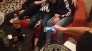 Блеванул на вписке