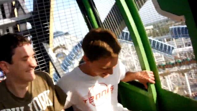 Disney California Adventure Mickey's Fun Wheel Hysteria Part 1 смотреть онлайн