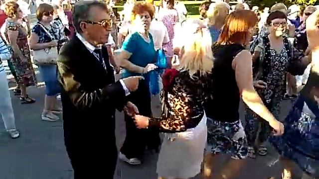 03.06.18 - Танцы на Приморском бульваре - Севастополь - Сергей Соков смотреть онлайн