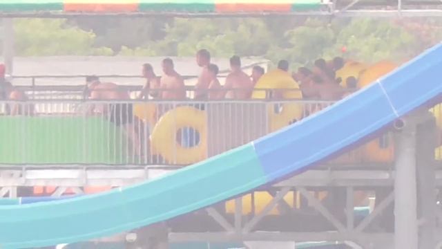 НАШ МЕСТНЫЙ АКВАПАРК В ЧЕСТЬ ЮРИЯ МИХАЙЛОВИЧА ЛУЖКОВА НЫНЕ ПОКОЙНОГО. КРЫМ - ЕВПАТОРИЯ. смотреть онлайн