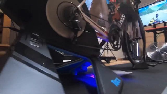 Tacx Neo 2T the Ultimate Smart Trainer смотреть онлайн