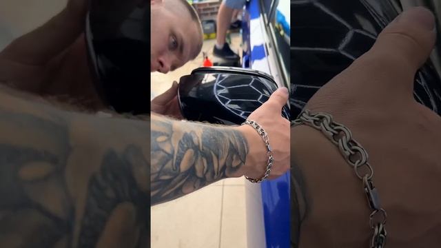 Оклейка крыши, плавника и зеркал в глянцевую пленку✅ #детейлинг #тонировка #оклейкапленкой #тюнинг смотреть онлайн