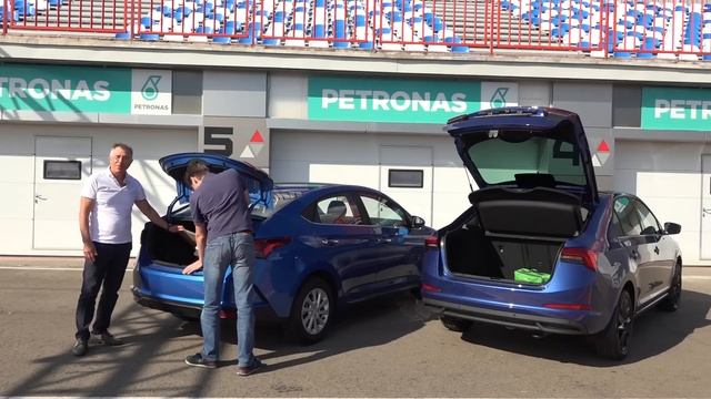 Skoda Rapid или Hyundai Solaris: момент или мощность за те же деньги? ТЕСТ ДРАЙВ ОБЗОР 2020 смотреть онлайн