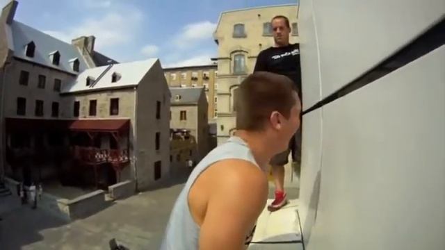 Нереальные прыжки на батуте смотреть онлайн