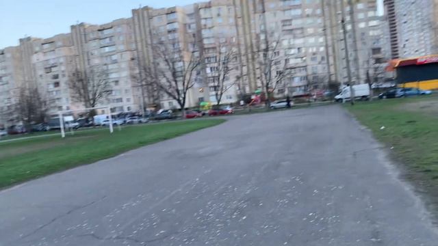 Картошка по 7 гривен. Все деньги уходят на еду. Киев 31.03.2023 смотреть онлайн