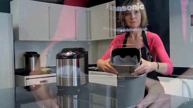 Baking dough in your Panasonic breadmaker смотреть онлайн