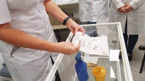 05 Стерильные перчатки, как правильно надевать и снимать? Мытье рук | Л.Калинина