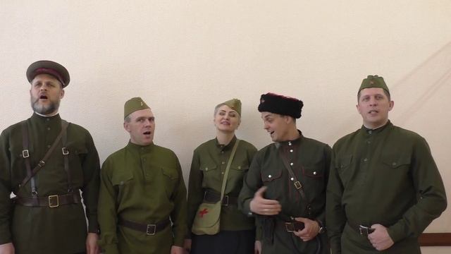 Коллектив Парабельского районного суда исполняет попурри песен военных лет. смотреть онлайн