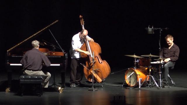 The Stephen Anderson Trio: "Bye Bye Blackbird" смотреть онлайн