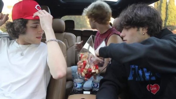 RATE BABY NAMES + RANDOM THOUGHTS (we can't stay on topic)