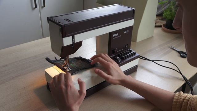 Saumavél PFAFF Tipmatic 1047