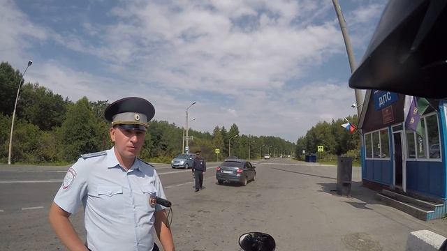 Остановили на посту ДПС ... просто пообщаться)) смотреть онлайн