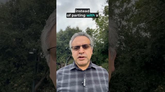 Bootstraping vs. Fundraising / Raising Capital From Investors смотреть онлайн