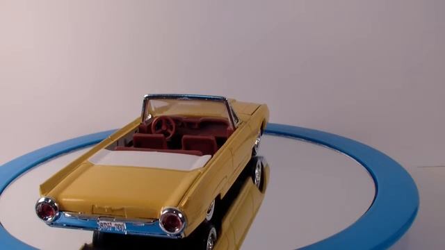 Solido ~ #4504 ~ Ford Thunderbird Convertible ~ 1/43 Scale Diecast Model Car смотреть онлайн