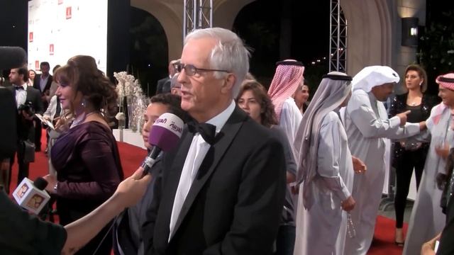 السجادة الحمراء لختام مهرجان دبي السينمائي التاسع смотреть онлайн
