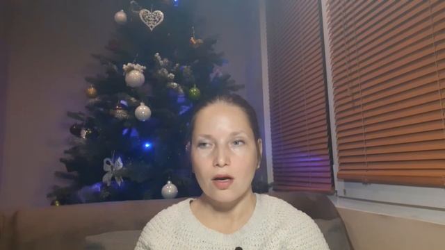 102 Вы тратите часть и всё своё время на шитьё и вышивку? смотреть онлайн