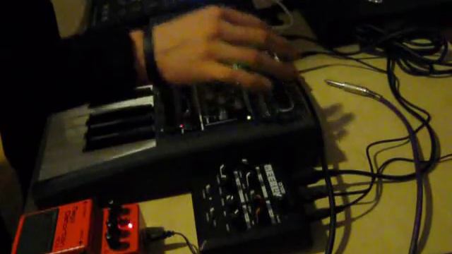 Arturia Minibrute through Boss Mega Distortion (Acid Basslines) смотреть онлайн