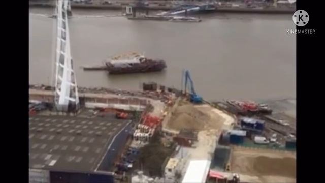 Парень просто снимал город из кабинки канатной дороги, когда увидел Это... смотреть онлайн