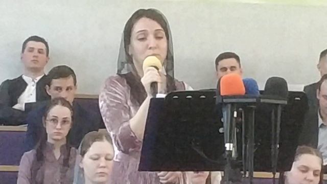 Стих " МАТЬ ПРОВОЖАЛА НА СТАНЦИИ СЫНА " смотреть онлайн