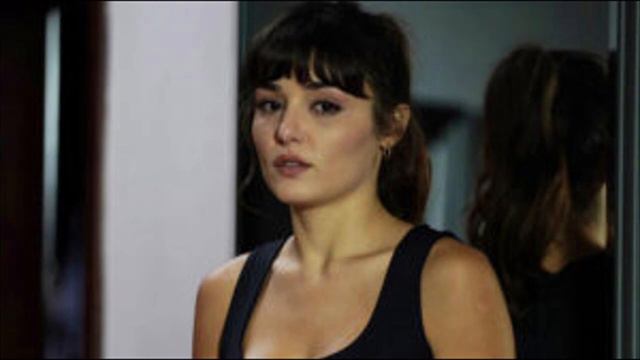 Choque Choque! ¡Özge Yağız, el nuevo rival de Hande Erçel! ¡Aplastaron a Demet! смотреть онлайн