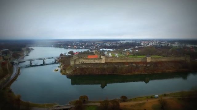 Нарва , обновленная липовая ямка смотреть онлайн