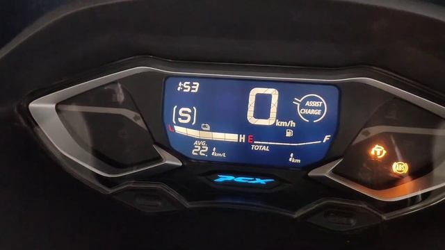 New Honda PCX 160 e:HEV 2021 (Hybrid) Walkaround смотреть онлайн