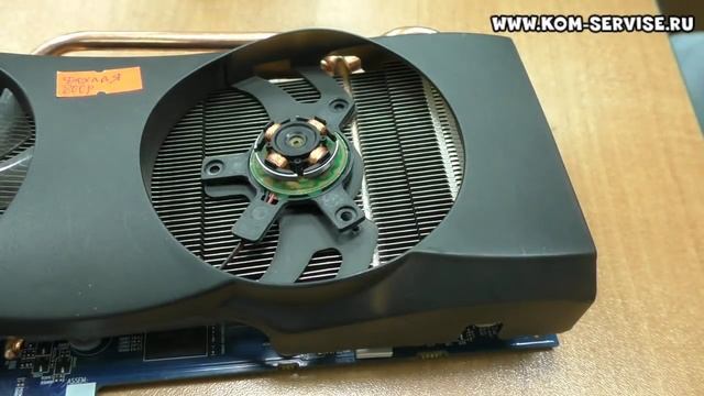 Как снять, сорвать вентилятор видеокарты GIGABYTE для смазки и чистки. смотреть онлайн