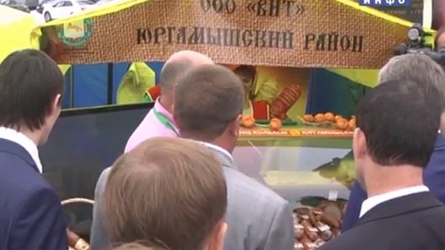 "Малые города России - 2015". Агровыставка "Зауральские продукты на смену импорту" (2015-06-27) смотреть онлайн