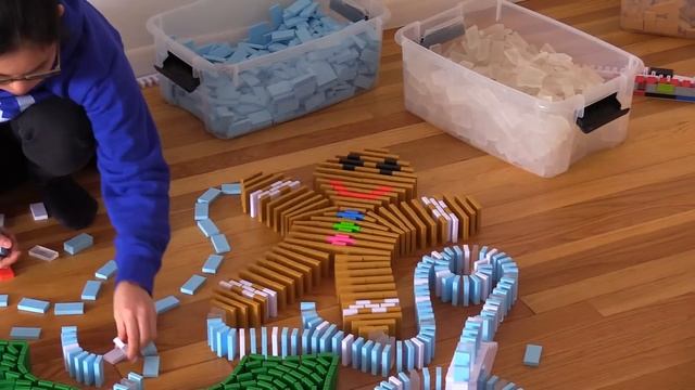 I built (and toppled) RUDOLPH in dominoes! смотреть онлайн