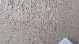 Ремонт балкона, шпаклевка, штукатурка стен женскими руками.