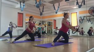 Вариант I, тренировка Пилатес с изотоническим кольцом.