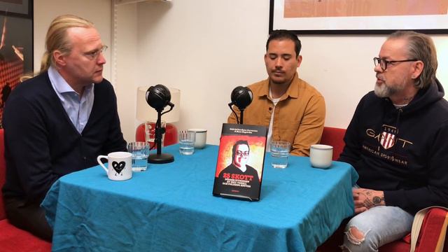 ”25 skott borde vara en väckarklocka även om ingen fälls” смотреть онлайн