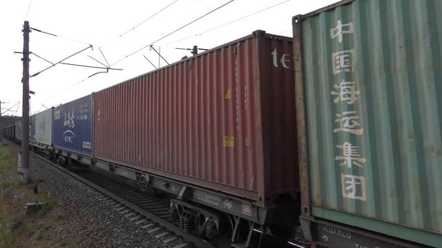 Электровоз ВЛ80С-1374 с грузовым поездом смотреть онлайн