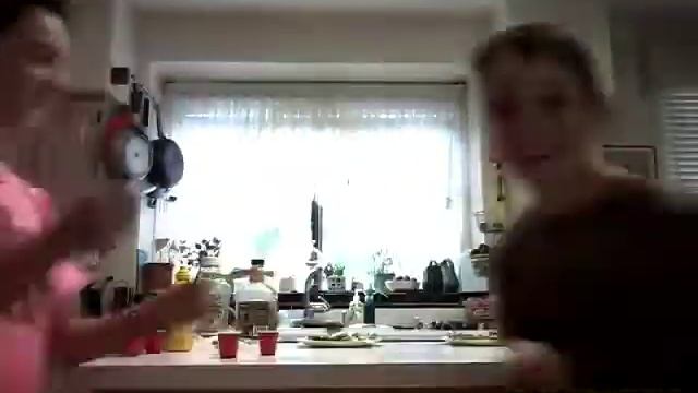 Sandwich pong- Game pong|The Twin Bros смотреть онлайн