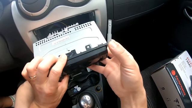 How to remove a PIONEER radio- Comment extraire poste autoradio смотреть онлайн