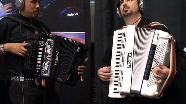 【池部楽器店】2012NAMM : Roland V-Accordion смотреть онлайн