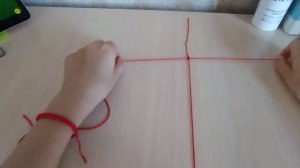 КАК СПЛЕСТИ БРАСЛЕТ ИЗ КРАСНОЙ НИТИ ?|LERA|КАК?