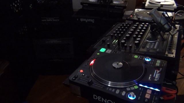 J.Clarke DJ Hassan Mixing Only The Spirit Can Groove to 2 смотреть онлайн
