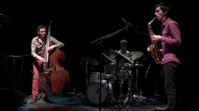 Novembre "Ornette/Apparitions" teaser#2 смотреть онлайн